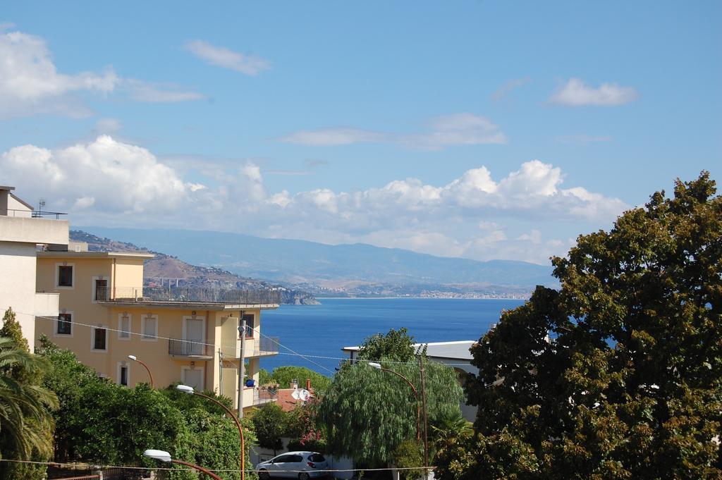 B&B Villa Francesca โซเวราโต มาริน่า ห้อง รูปภาพ