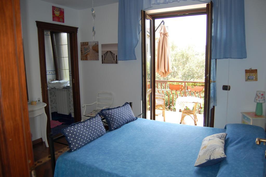 B&B Villa Francesca โซเวราโต มาริน่า ห้อง รูปภาพ